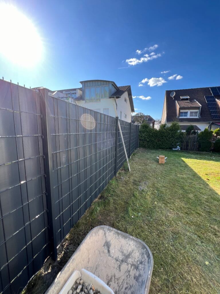 Doppelstabmattenzaun Montage
