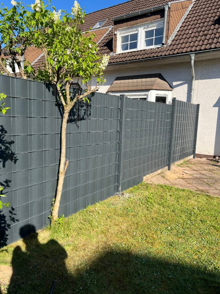 Doppeltstabmattenzaun Montage